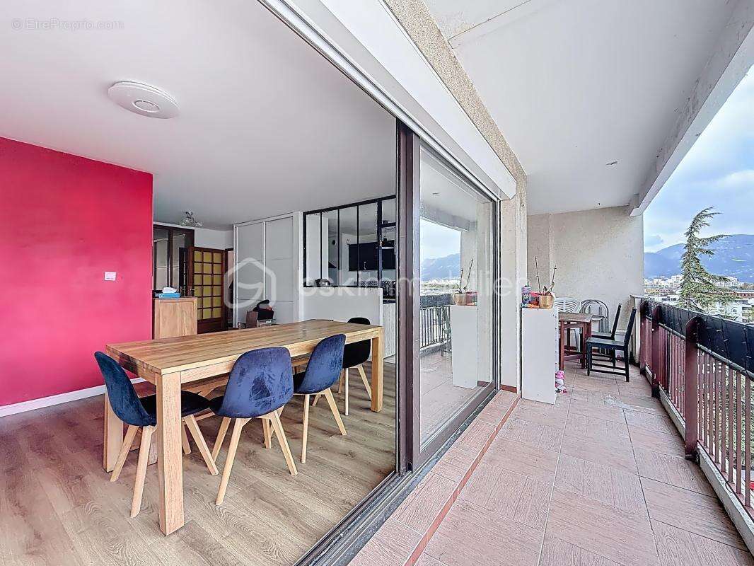 Photo Appartement à Echirolles au prix de 229 000€