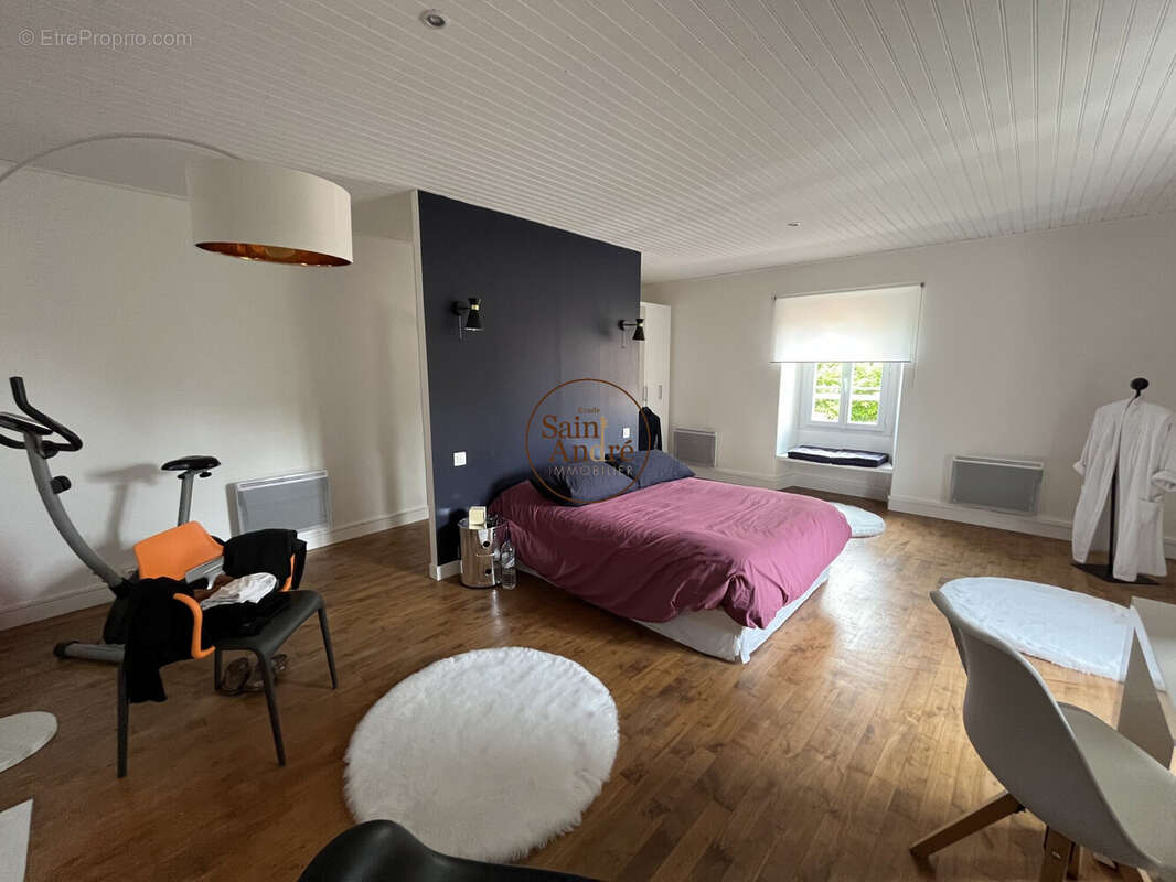 Maison 130 m² à Vouzan  - photo 7