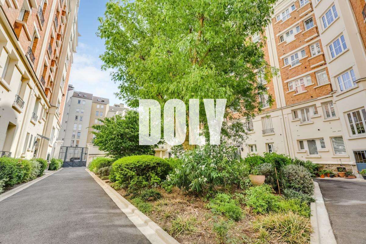 Doly - rue pierre brossolette - courbevoie - 2 pièces - photo 12