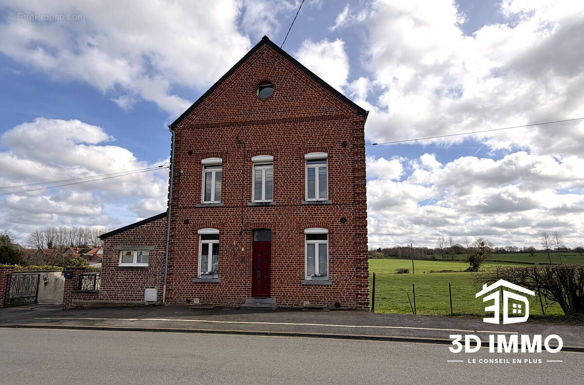 Maison à SAINS-DU-NORD