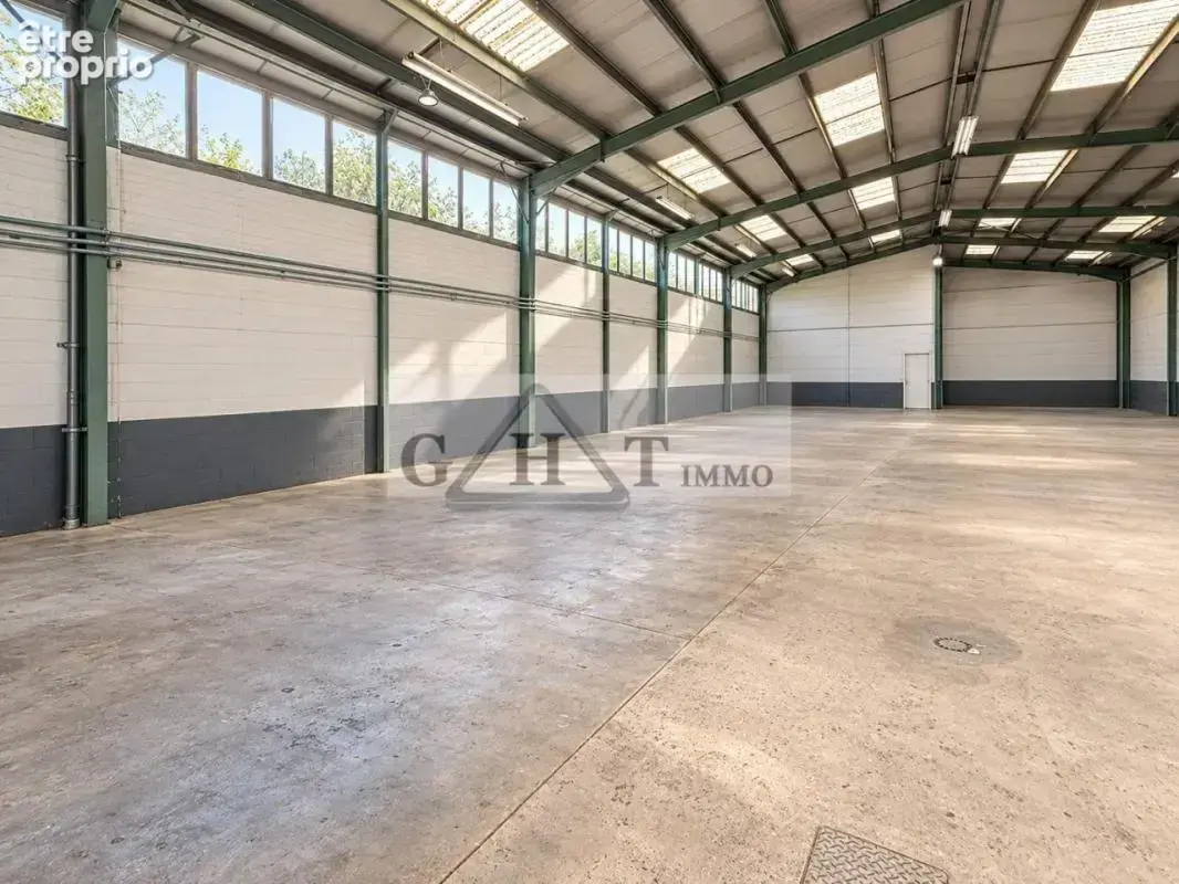 Bâtiment indépendant d’environ 1 764m m² à vendre – franconville - photo 2