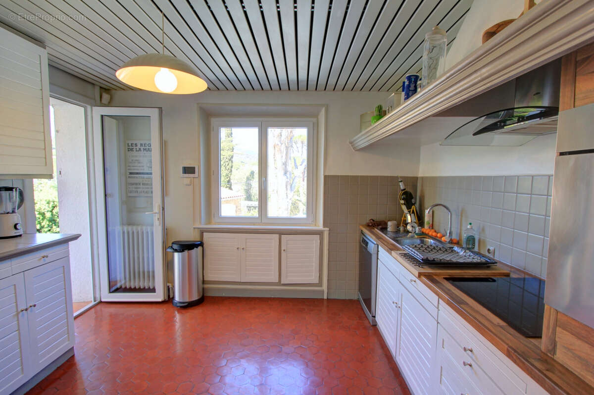 Maison à LES ISSAMBRES