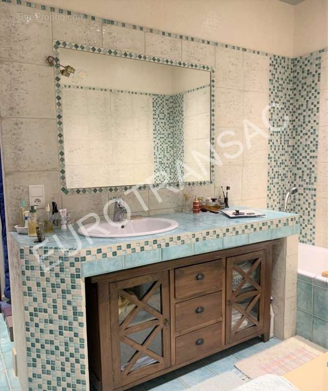 Maison à ESPONDEILHAN