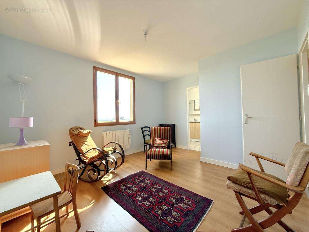 Maison Familiale - 6 Pièces - 5 Chambres - CHAPONOST - photo 13