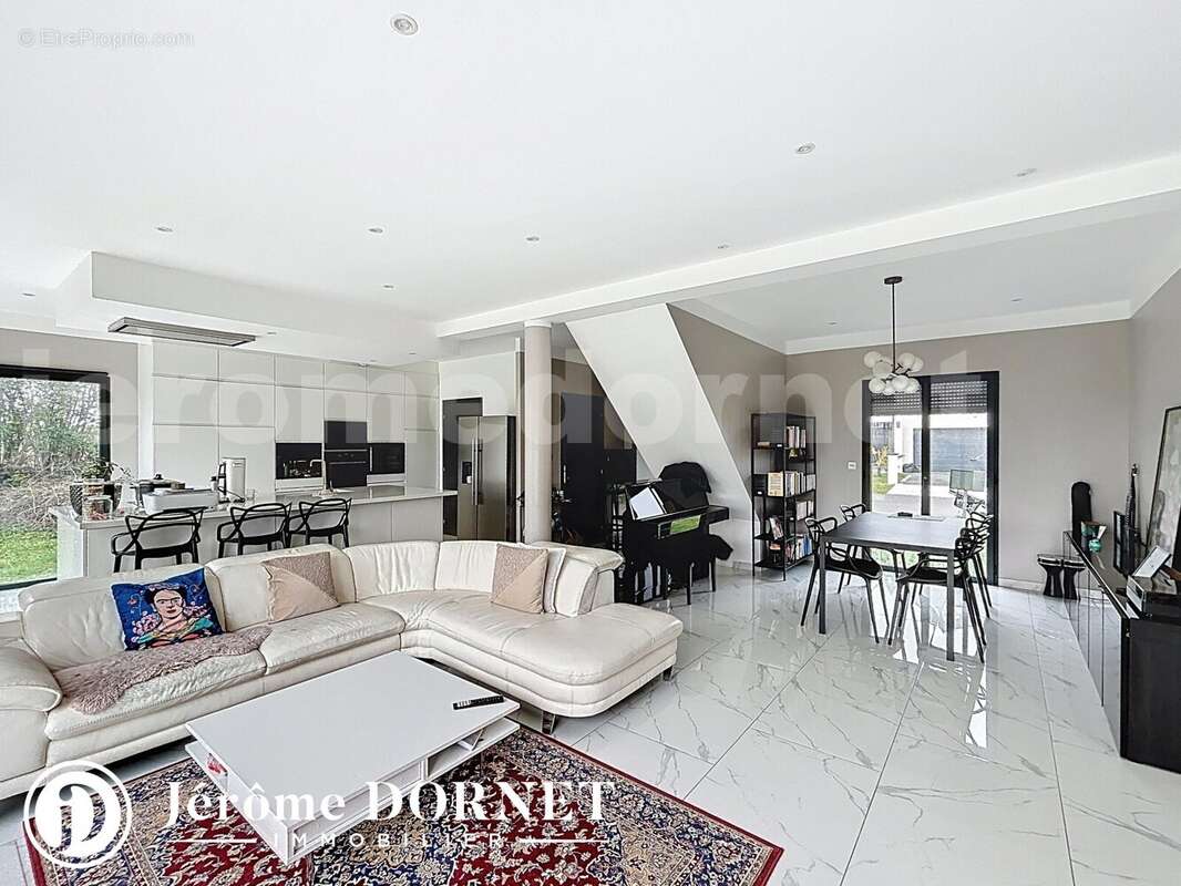 gran_00008 - Maison à GRANDVILLIERS