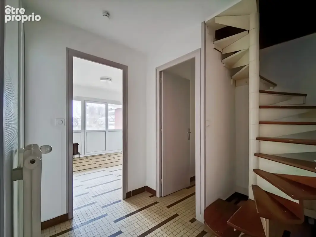 Appartement 3 pièces 63m² à rénover - THONON LES BAINS (74) - photo 7