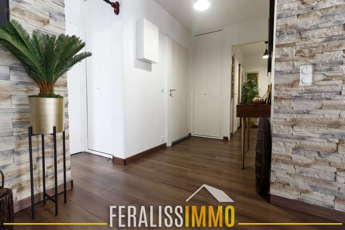 Appartement à ERAGNY