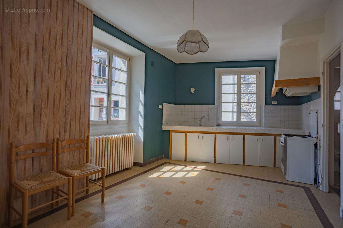 Maison - 97 m² - Moret-Loing-et-Orvanne (77) - photo 3