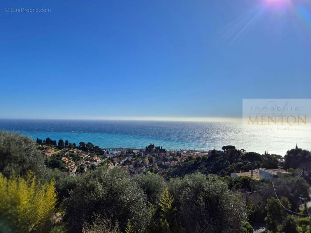 Appartement à MENTON