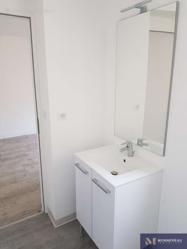 Appartement à BARBEZIEUX-SAINT-HILAIRE