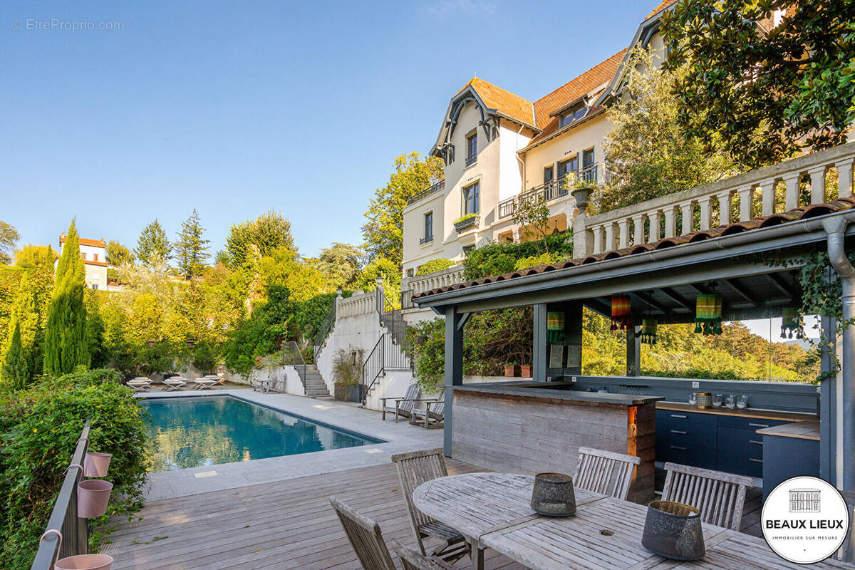 Maison à CALUIRE-ET-CUIRE