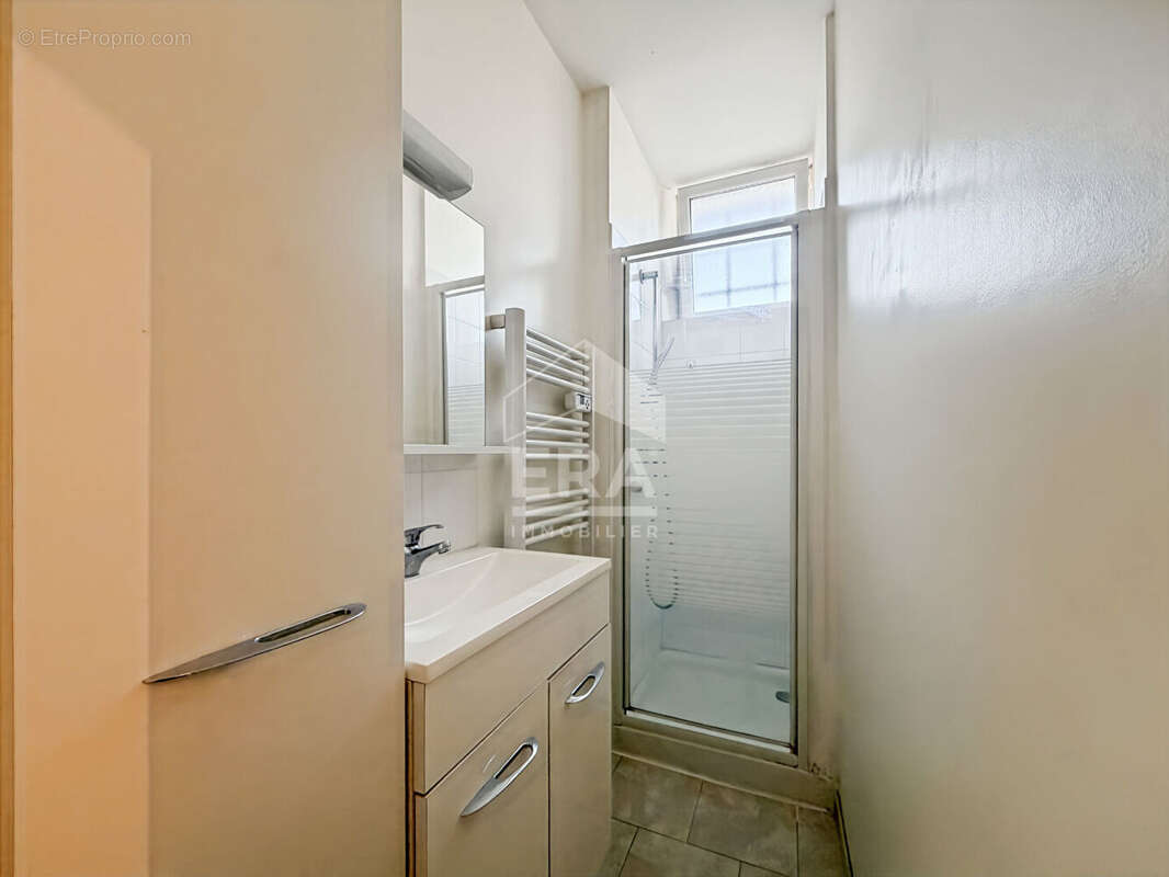 Appartement à PRINGY
