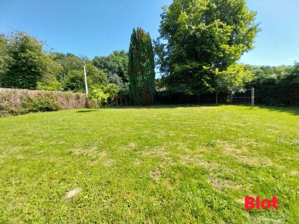 Maison à MINIAC-MORVAN