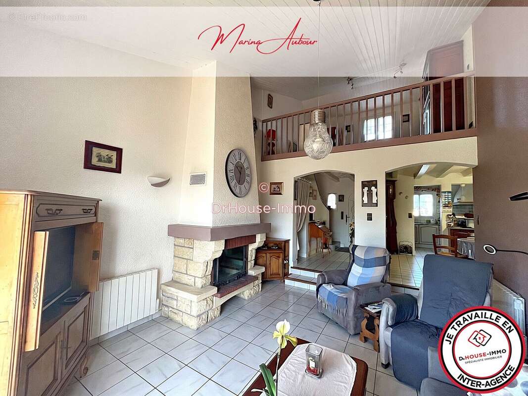 Maison 145 m² à Fontaine-Le-Comte  - photo 22