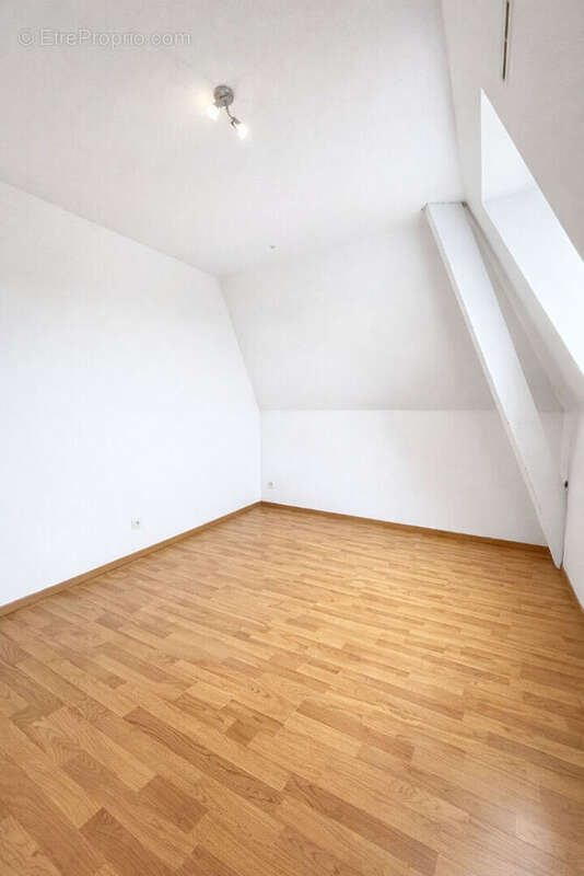 Appartement à LAMORLAYE