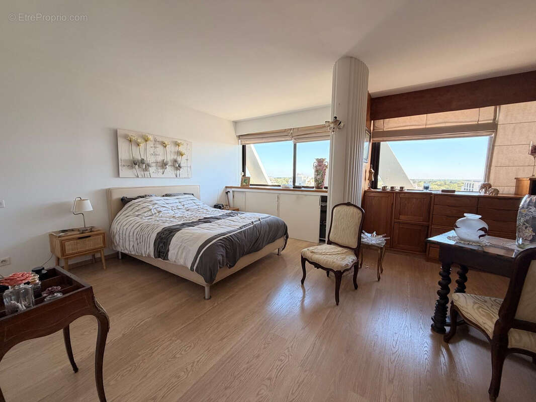 Appartement T3 de 130m2 au 9ème et dernier étage avec parking et garage - CENTRE VILLE VUE MER LA GRANDE MOTTE - photo 11