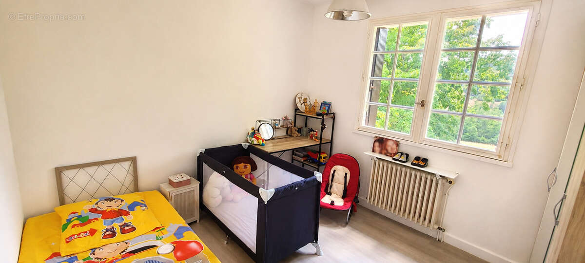 Maison familiale au calme, jardin arboré et belle vue - photo 10