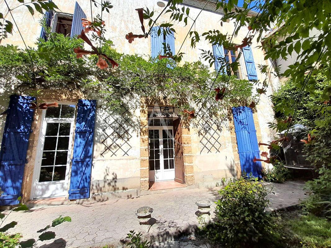 Maison à VILLENEUVE-DE-MARSAN