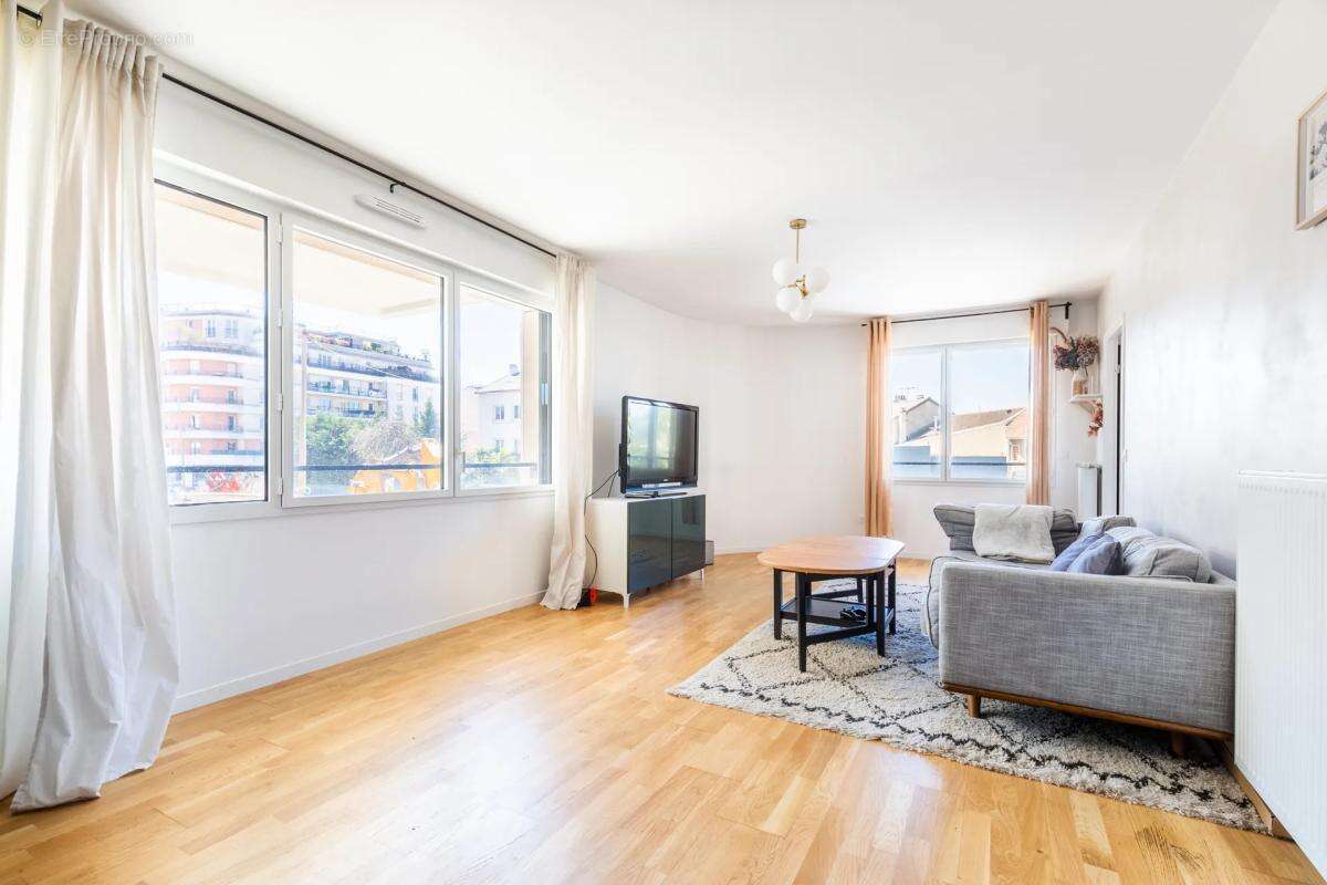 Appartement à COLOMBES
