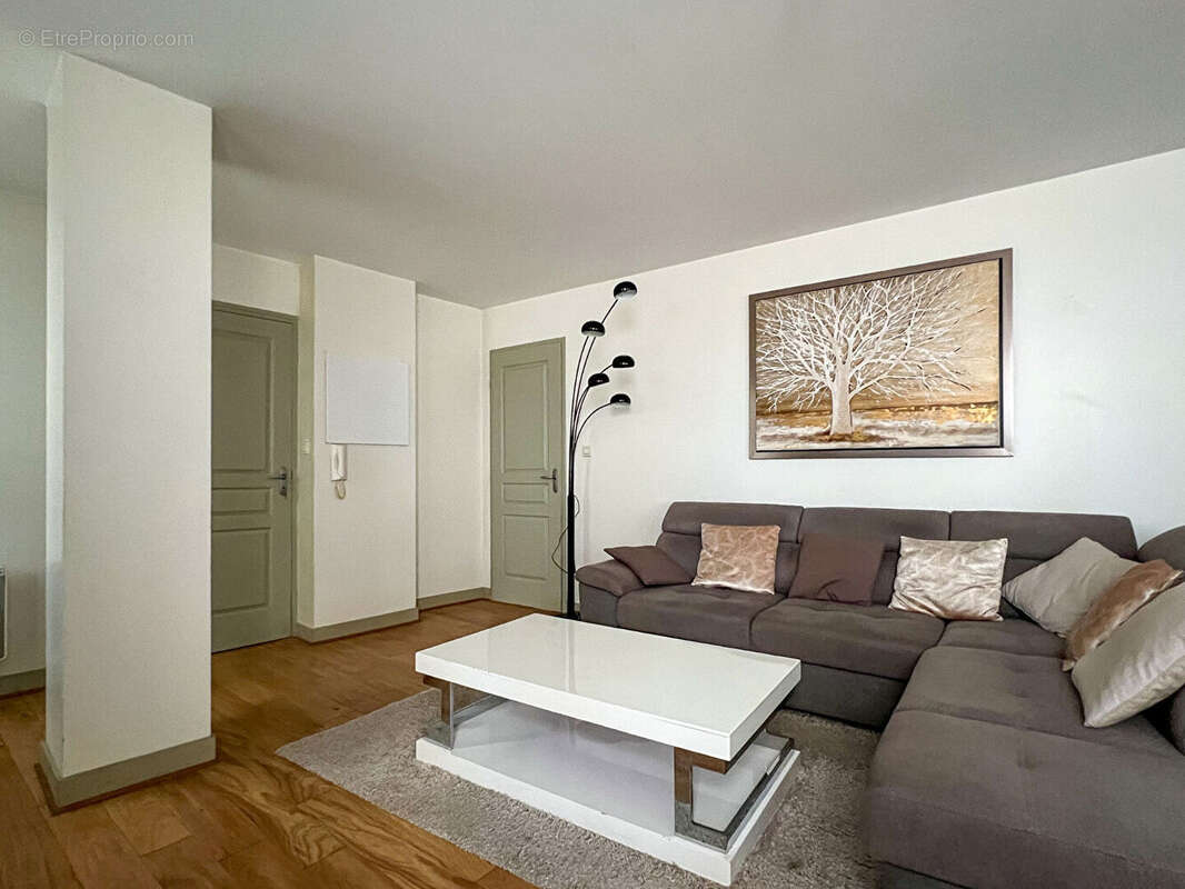 Appartement à SAINTES