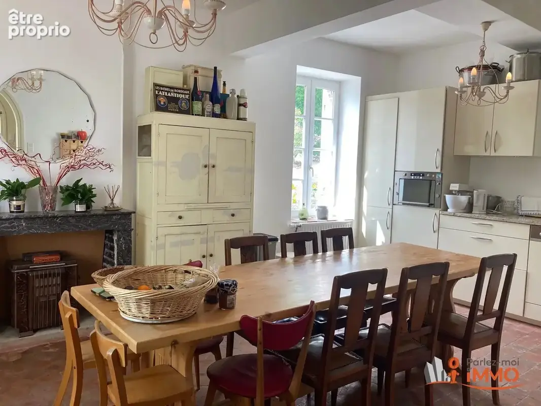 Beaucoup de charme pour cette maison bourgeoise rénovée. - photo 12