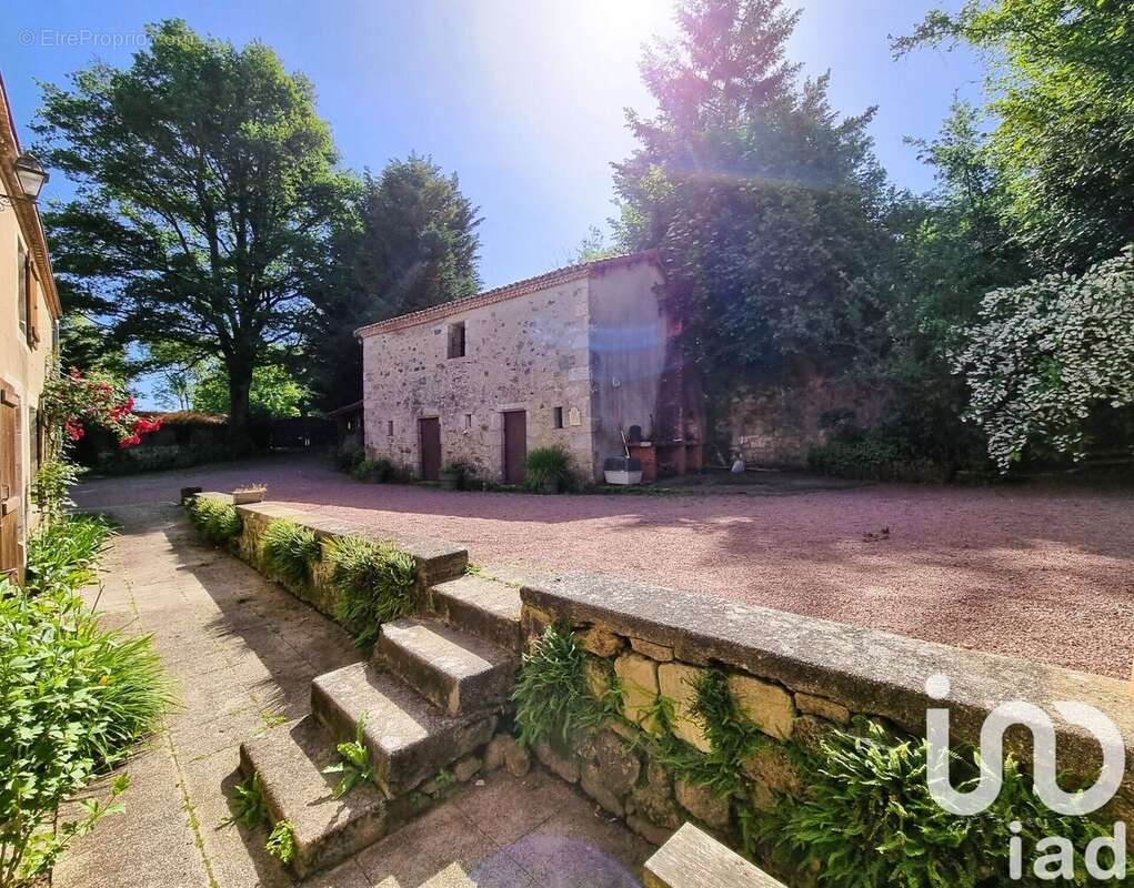 Photo 2 - Maison à MENOMBLET