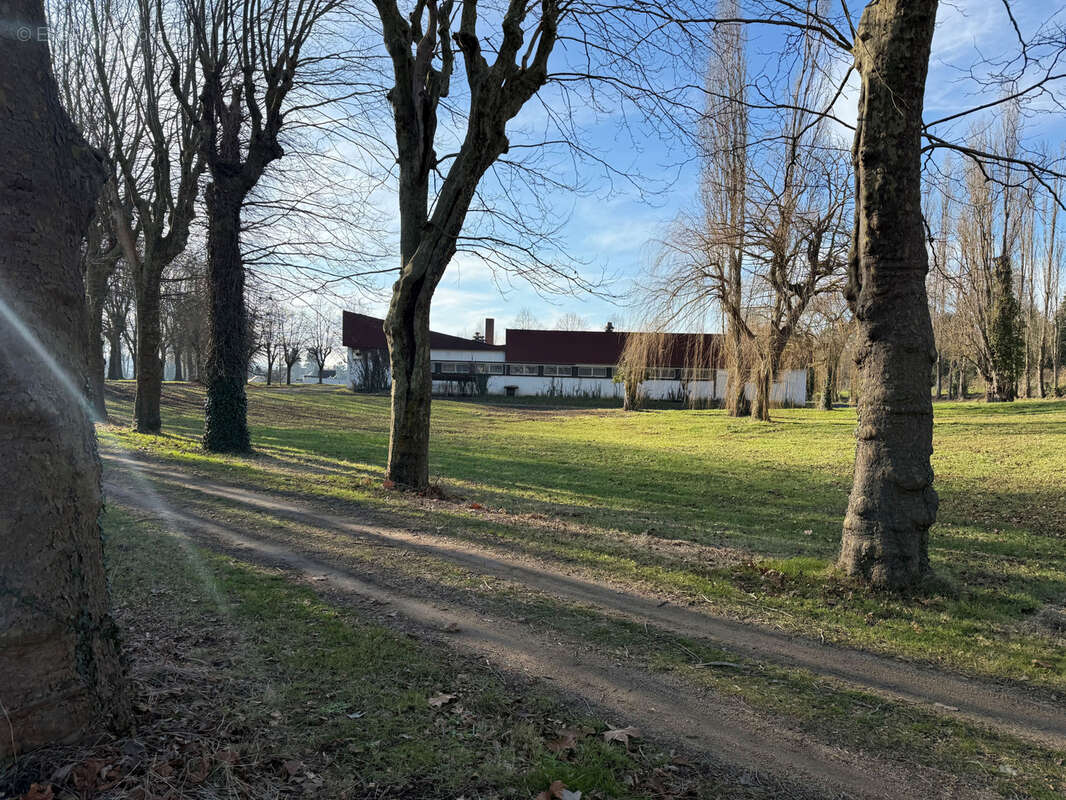 Appartement à YZEURE