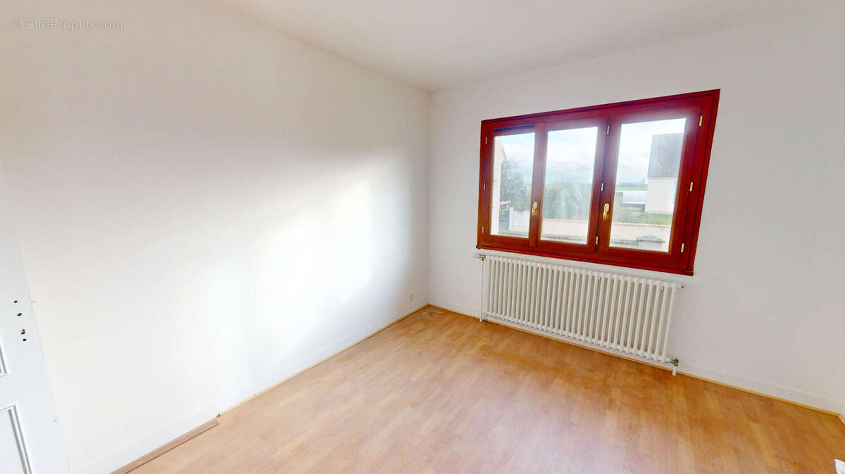 Maison à FONTENAY-SUR-EURE