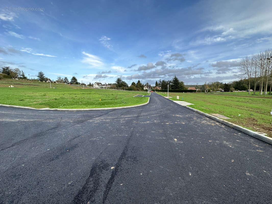 Terrain à bâtir viabilisé de 812 m2 à 1513 m2 dans un bel environnement à 18 min de Houdan / 5 min de Dreux - photo 7