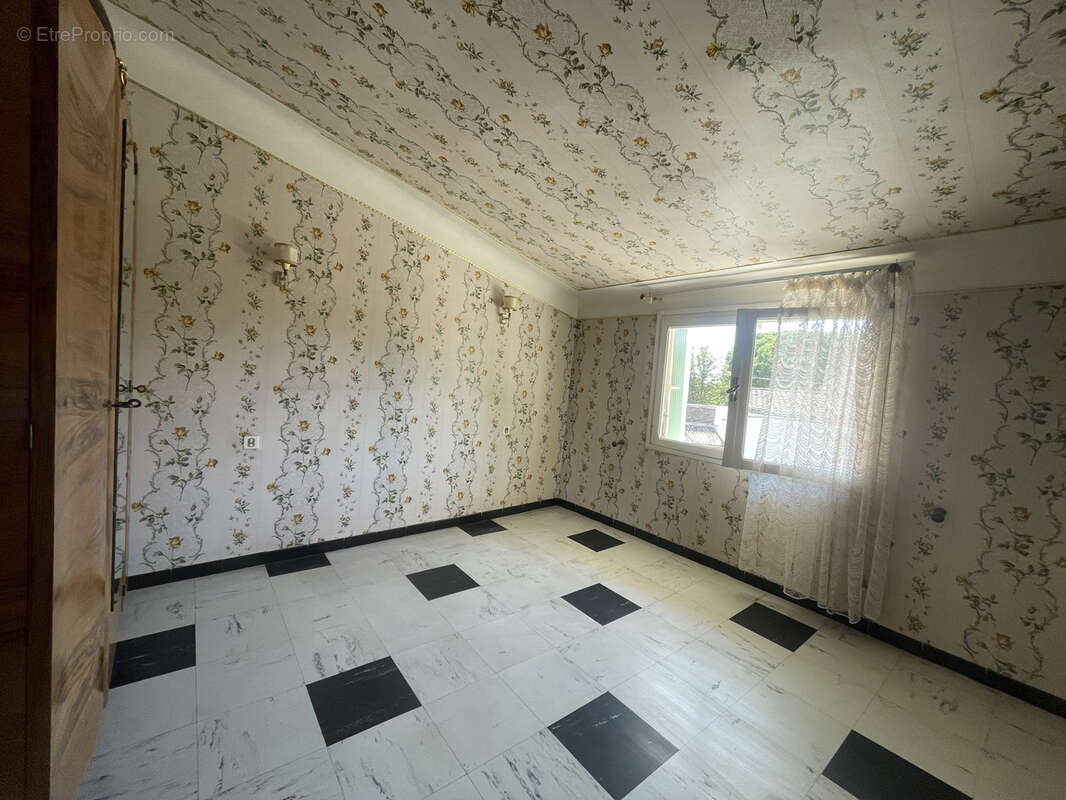 Maison à SAINT-BAUZILLE-DE-LA-SYLVE