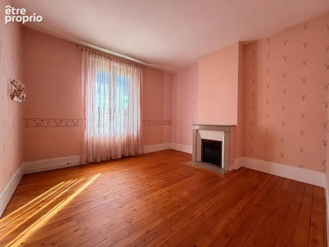 Sablons – Maison familiale en pierre avec 5 chambres, jardin et annexe - photo 6
