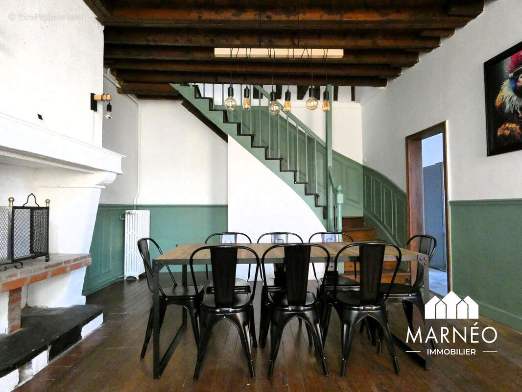 Salle à manger - Maison à CHALONS-EN-CHAMPAGNE