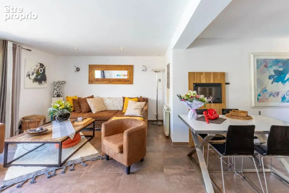 Maison de charme rénovée avec piscine chauffée et jardin à vendre a sanary-sur-mer - photo 13