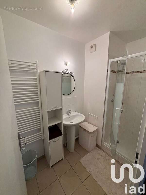 Photo 2 - Appartement à GENNEVILLIERS