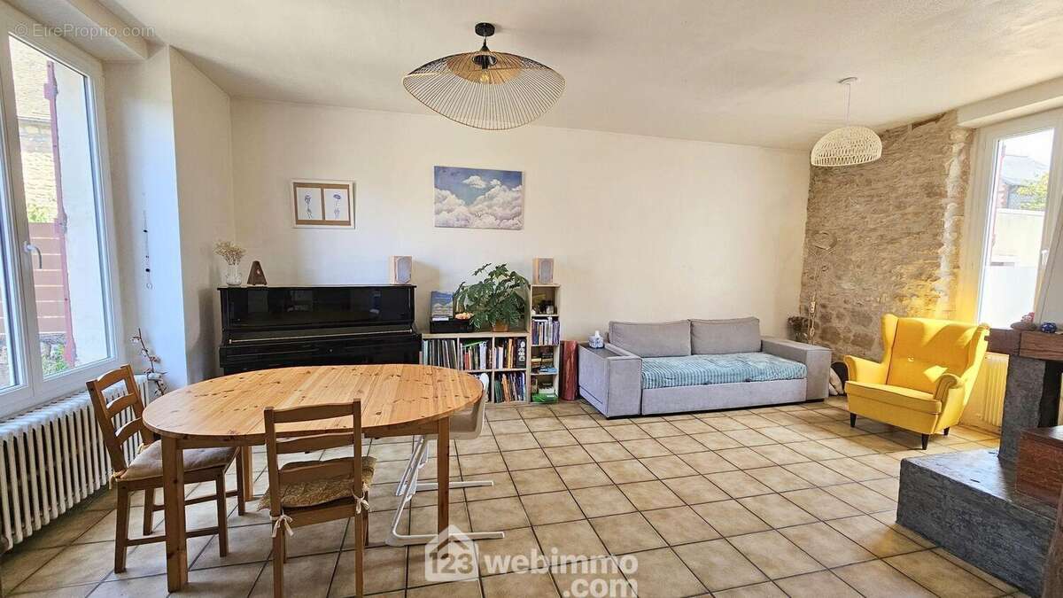 Un séjour lumineux de 30 m².. - Maison à BOUTIGNY-SUR-ESSONNE