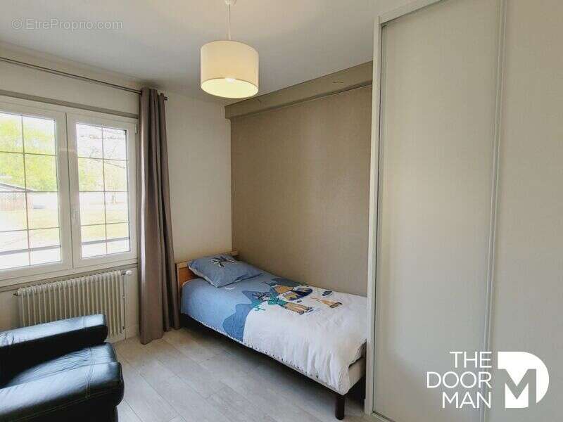 Maison à CANDE-SUR-BEUVRON