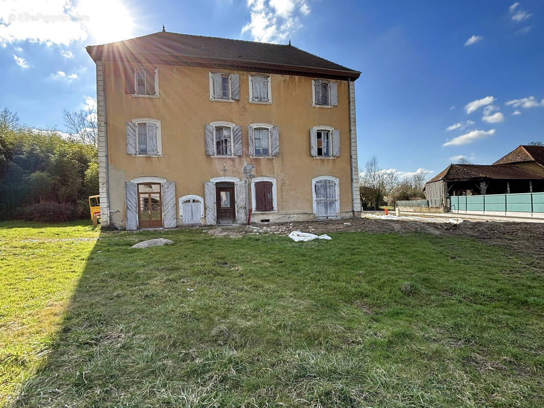 Appartement à SAINT-JEAN-DE-SOUDAIN
