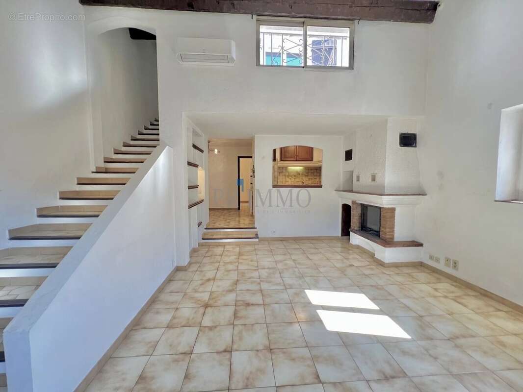 Maison de village T3 Fréjus Centre Historique avec très gran - photo 6