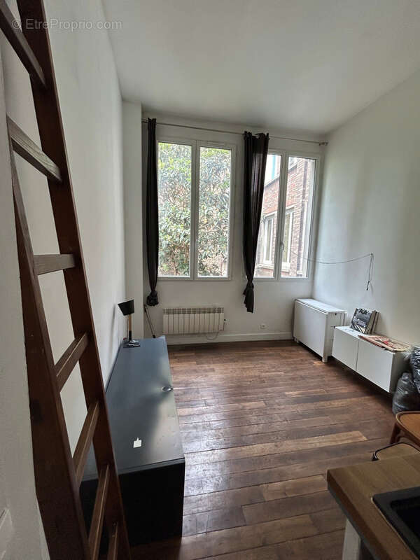 Appartement à PARIS-20E