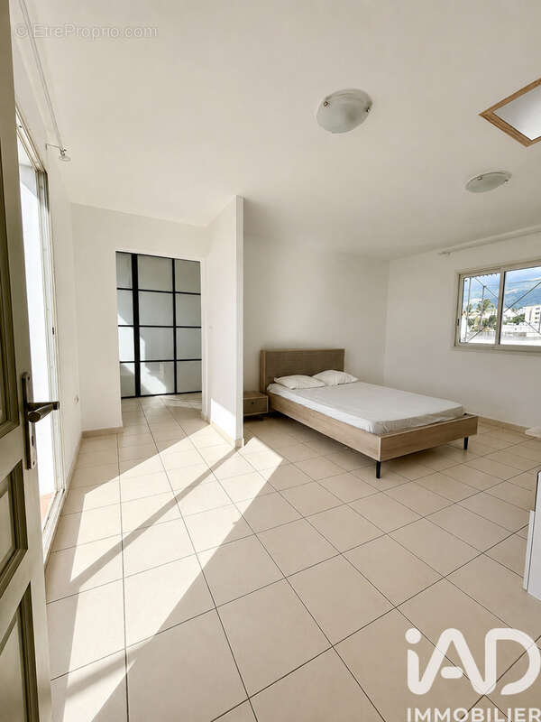 Photo 9 - Appartement à SAINT-DENIS