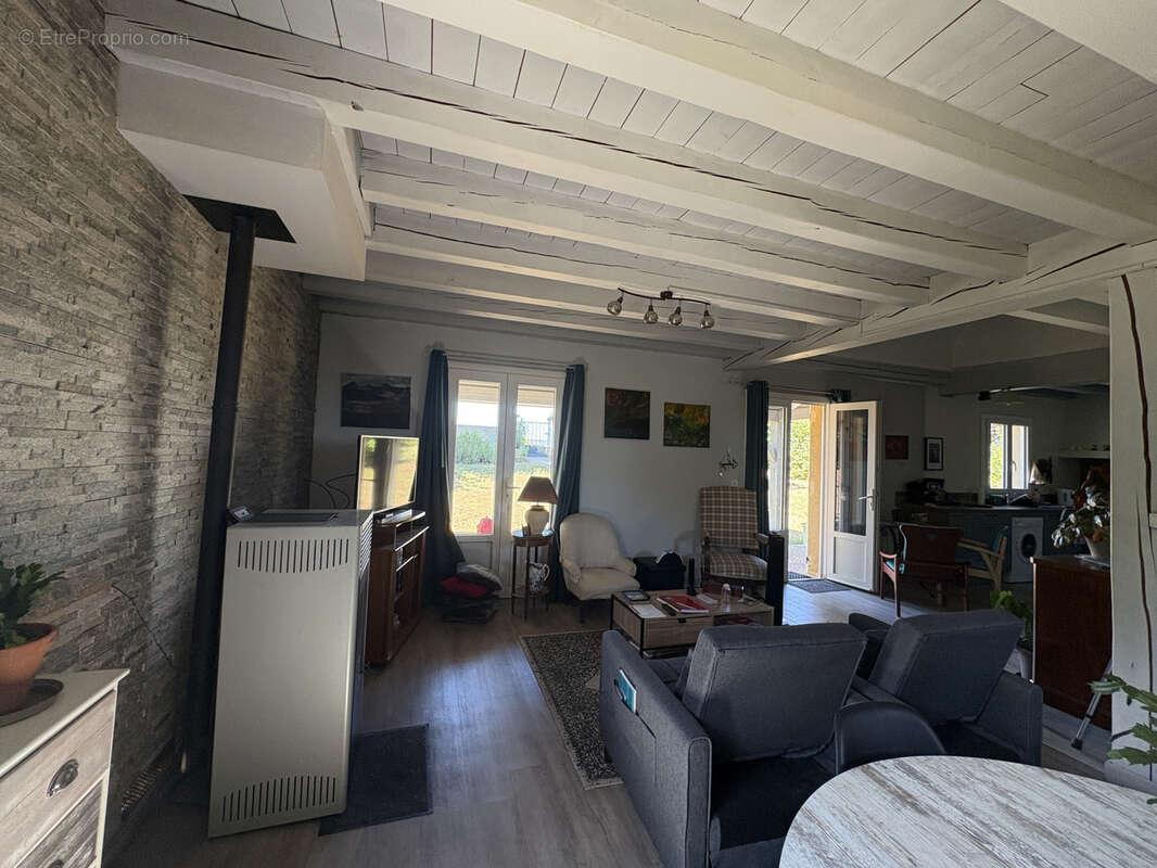 Maison individuelle avec parc arboré et vue sur la campagne   À moins de 10 minutes à pied du centre médiéval - photo 12