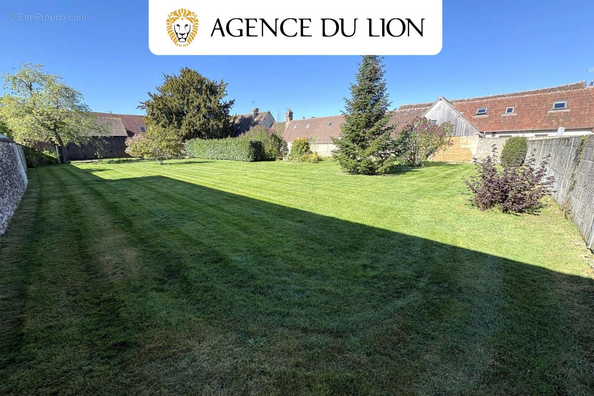 Maison à CHATEAUNEUF-EN-THYMERAIS