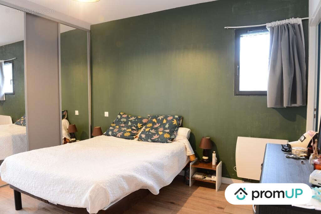 Maison à SAINT-MARTIAL-D&#039;ARTENSET