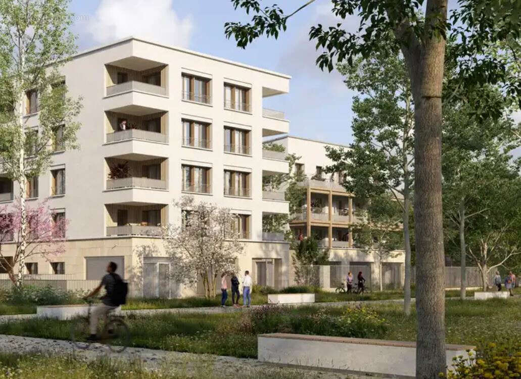 Appartement à BUSSY-SAINT-GEORGES