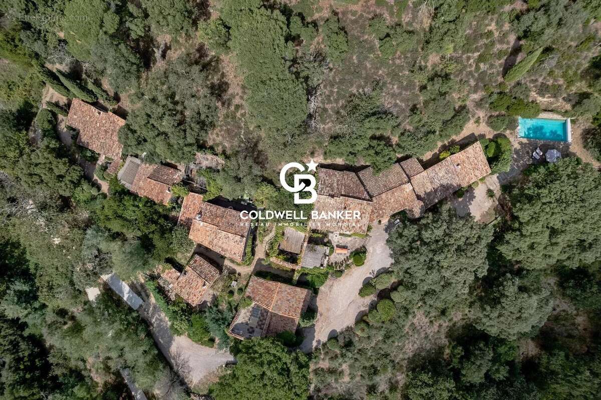 Maison à LA GARDE-FREINET