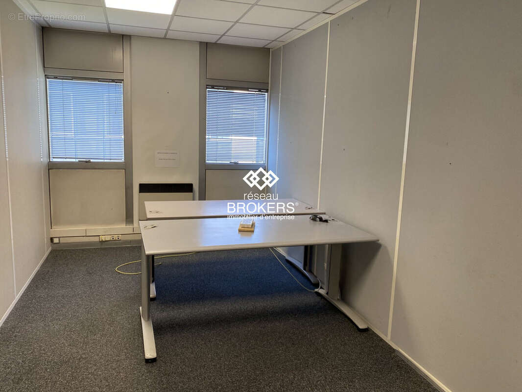 Commerce 455 m² à Montbonnot-Saint-Martin  - photo 6