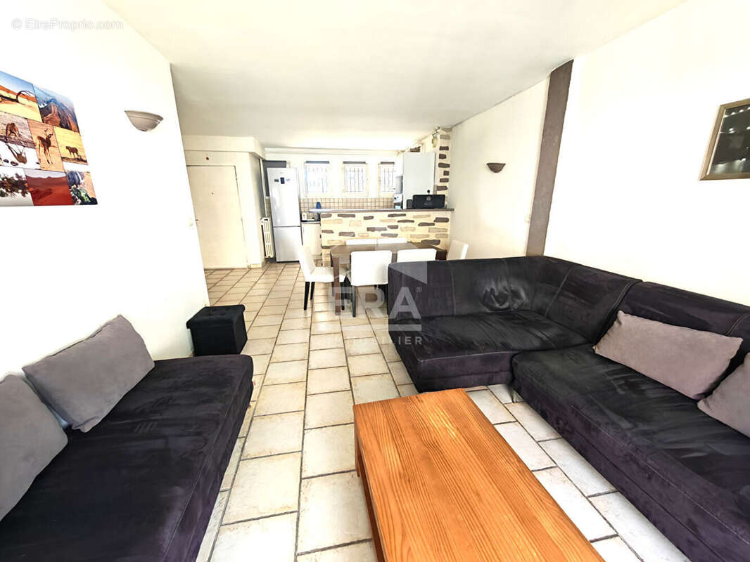 Appartement à MARSEILLE-5E