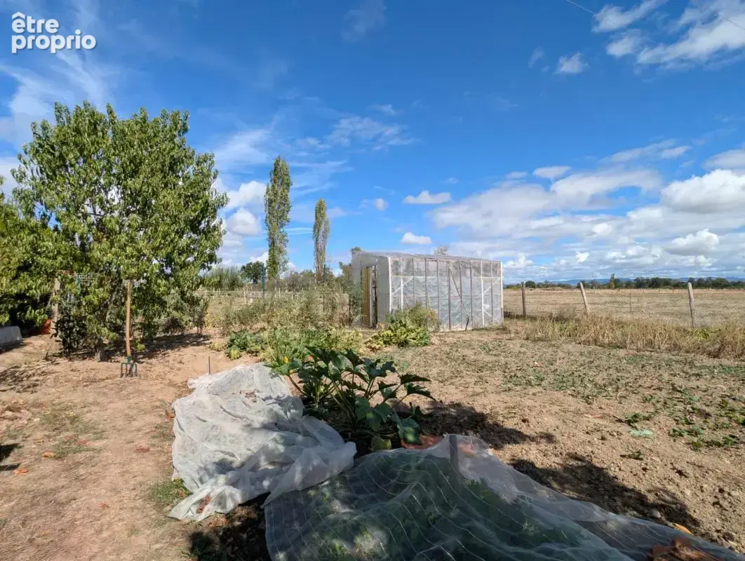 Saint-Léger-sur-Roanne — Maison de plain-pied 99m², 4 chambres et terrain de 2 224 m² - photo 7