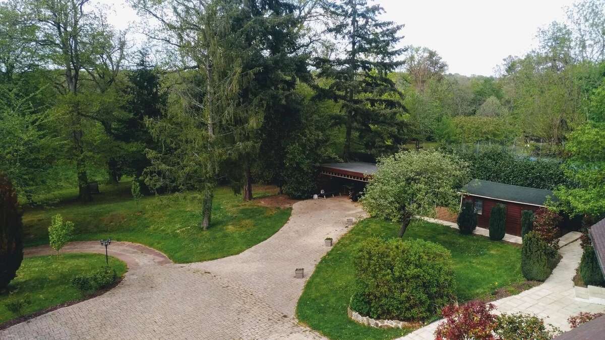 Maison à LES LOGES-EN-JOSAS