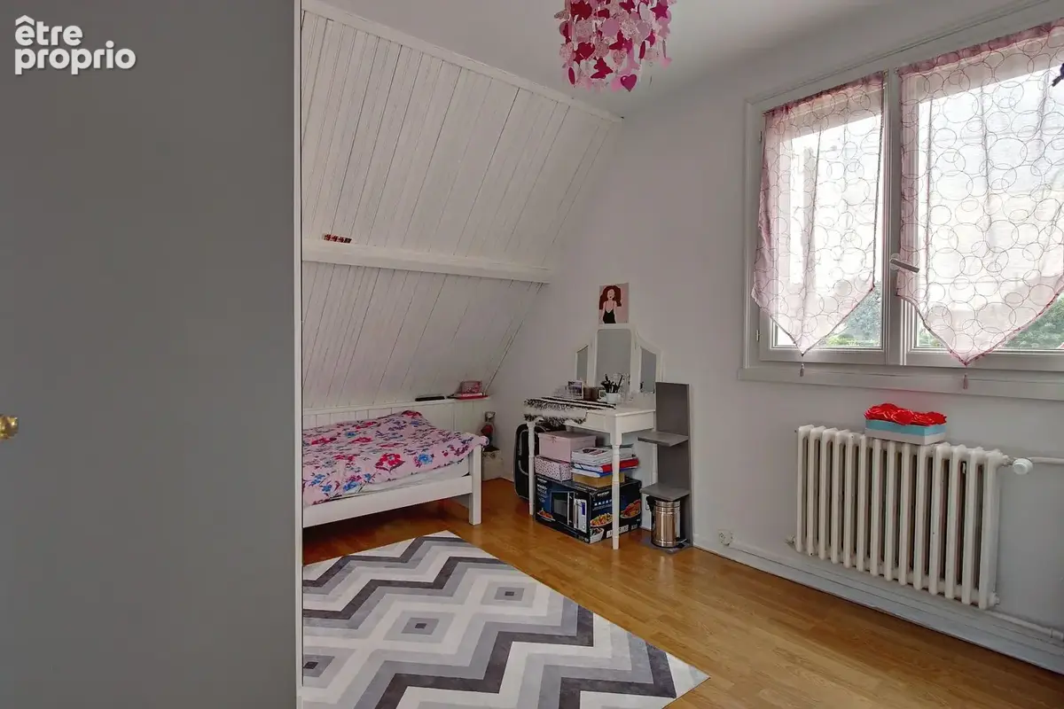 Maison 6 pièces 132 m² à vendre à Saint-Etienne-Du-Rouvray (76800) - photo 5